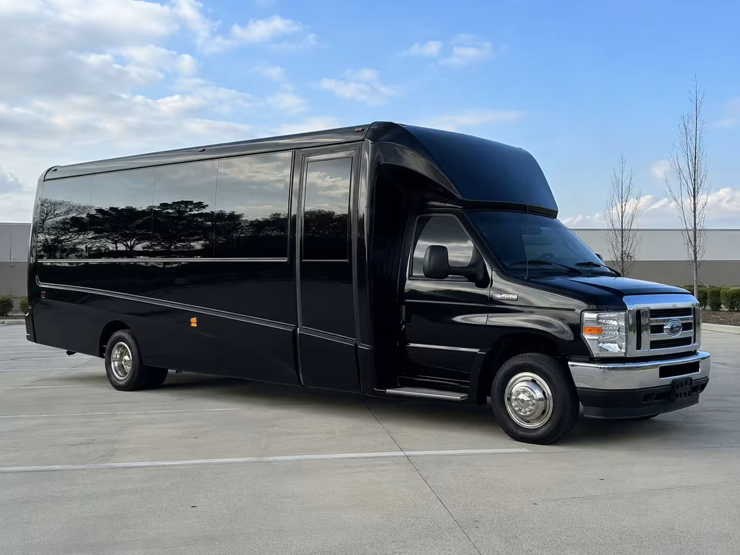 15 passenger minibus