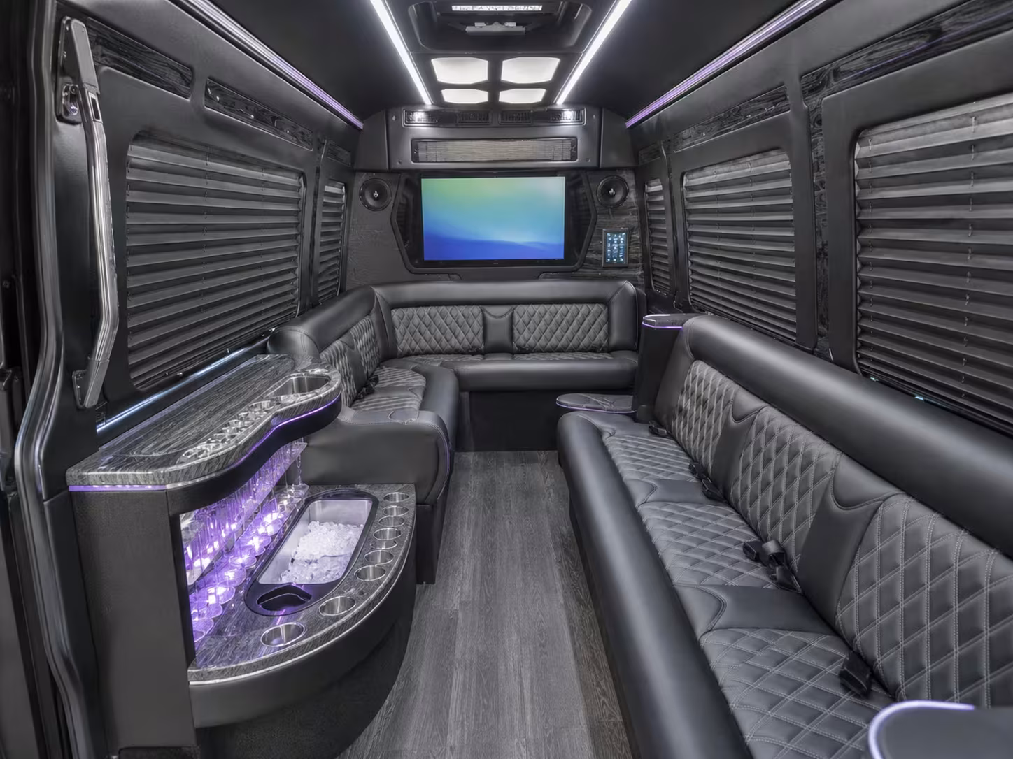 construction worker shuttle buses around lakewood jobsites