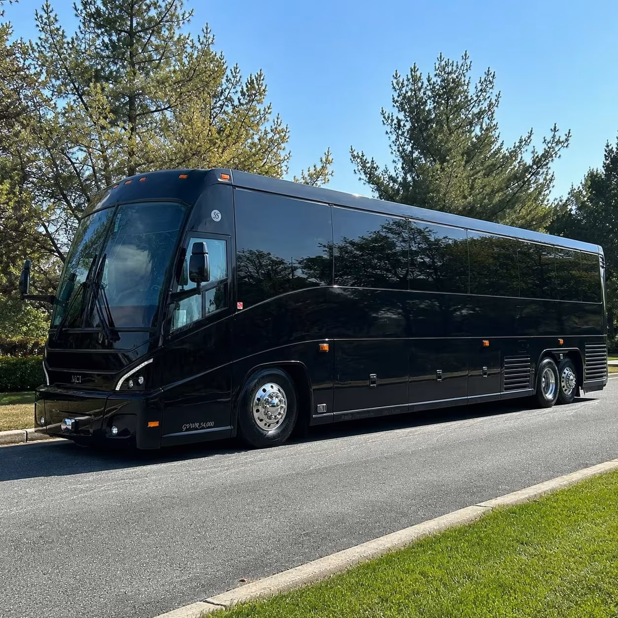 lakewood bus rentals for sports teams and fan groups