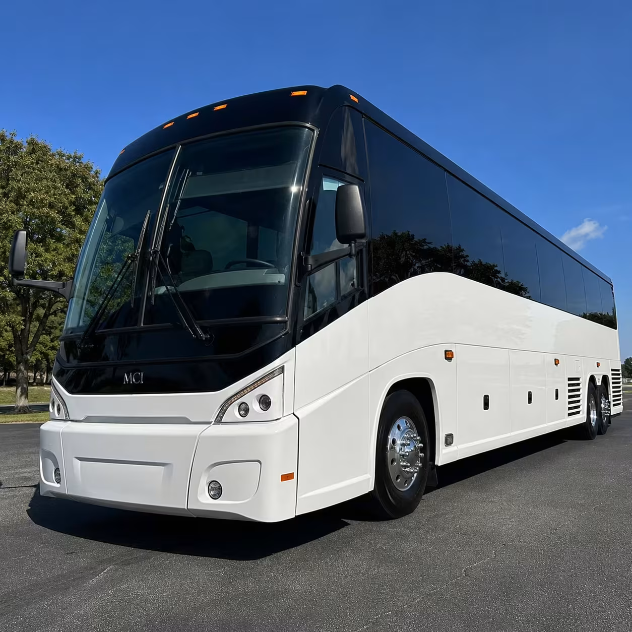 lakewood bus rentals to sofi stadium and the hollywood bowl