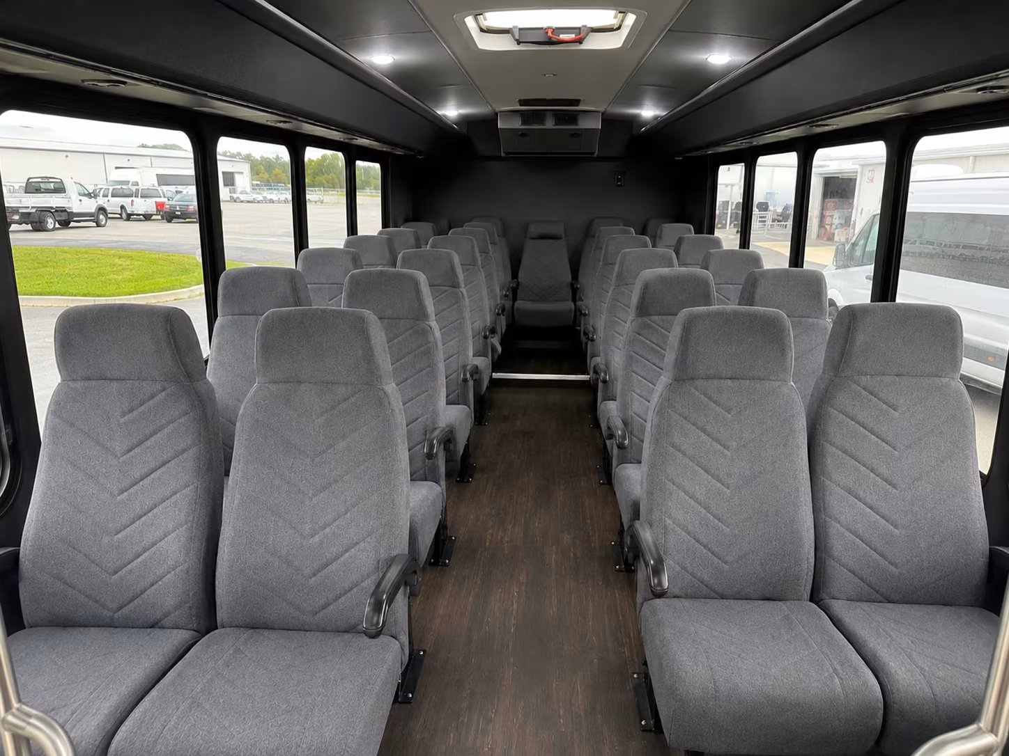 lakewood minibus rentals from wedding hotels to your venue