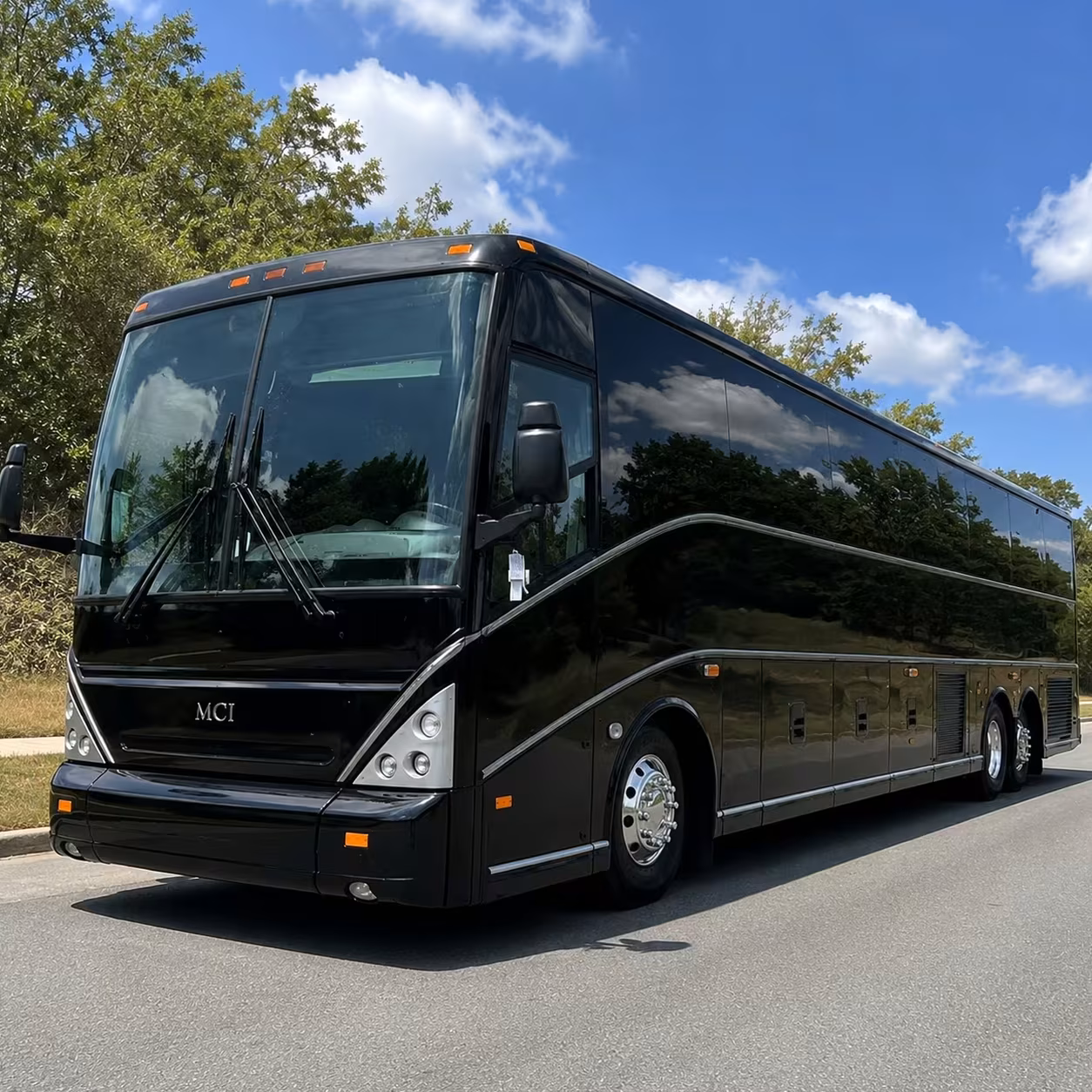 lakewood wedding shuttle buses for ceremonies and receptions
