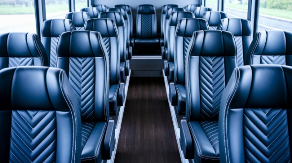 lakewood 30 passenger minibus rental